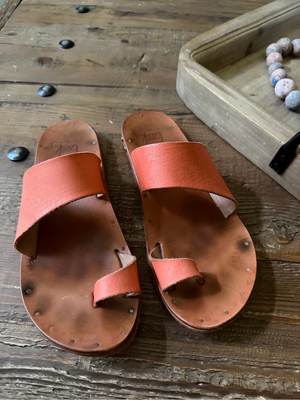beek Finch Leather toe ring sandal